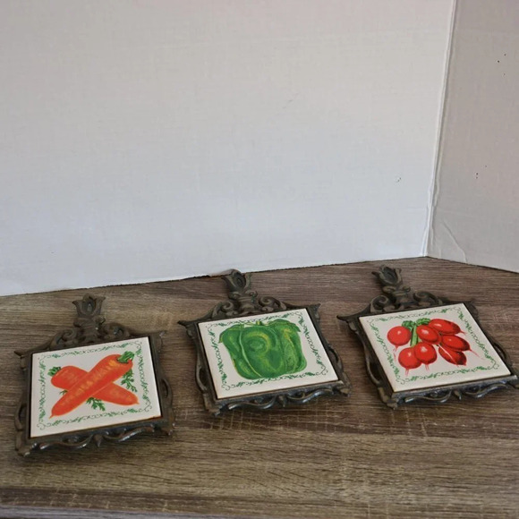 Vtg Veggie  Trivets/ Wall Decor - Picture 2 of 12